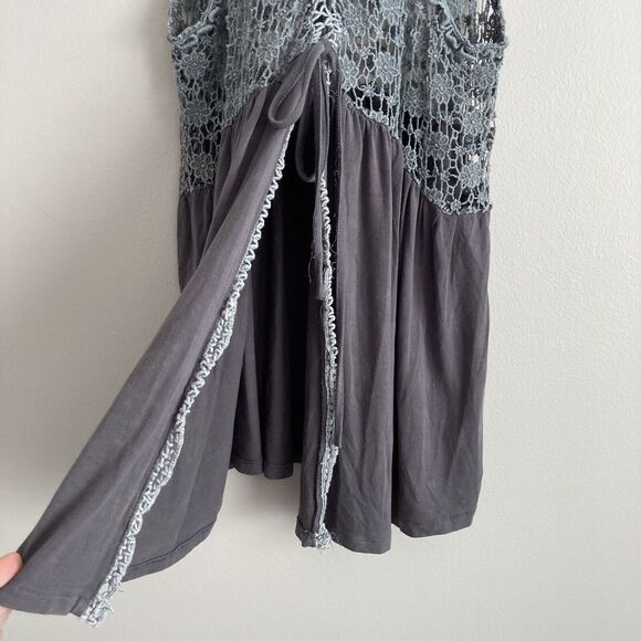 POL Womens Gray Crochet Tank Top Open Back Size Medium Girly Boho Festival - Picture 10 of 11
